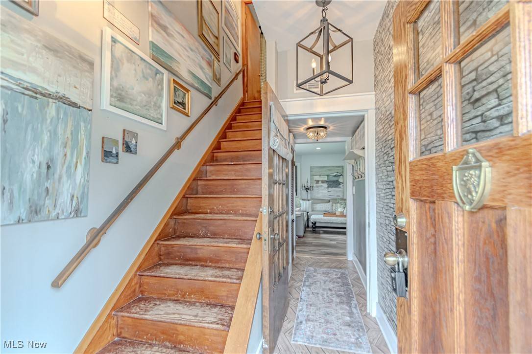 Brooklyn Heights, OH 44131,238 E Schaaf RD