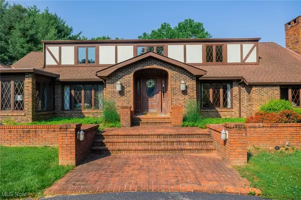 7445 Frazeysburg RD, Nashport, OH 43830
