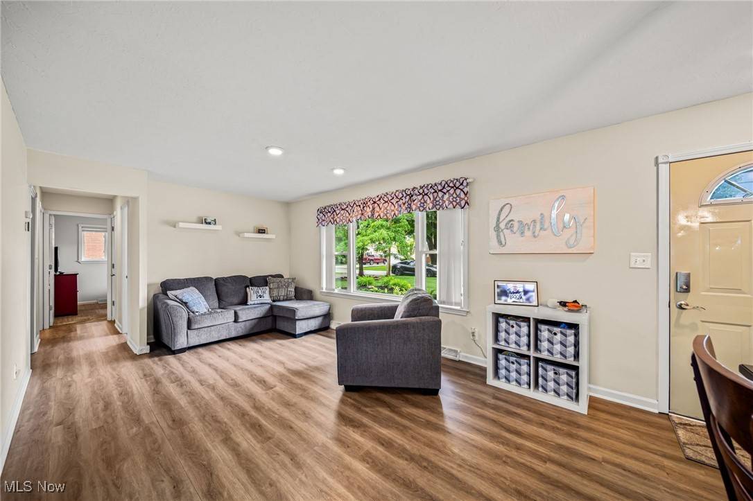 Mentor-on-the-lake, OH 44060,7580 Primrose DR