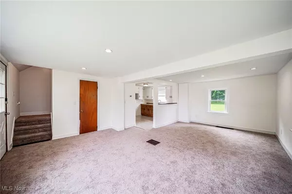 Ashtabula, OH 44004,6136 Lake RD W