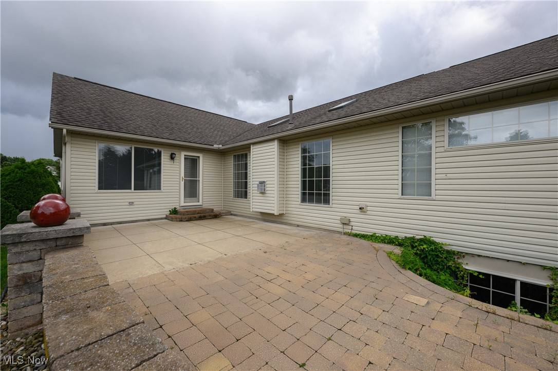 Strasburg, OH 44680,1011 Sequoia DR NW