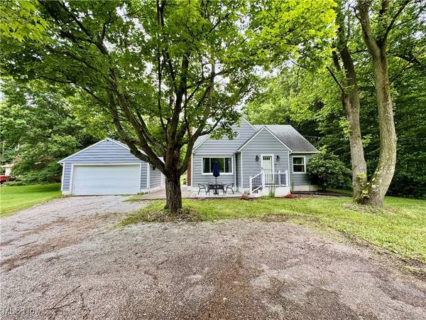 2175 E Turkeyfoot Lake RD, Green, OH 44312