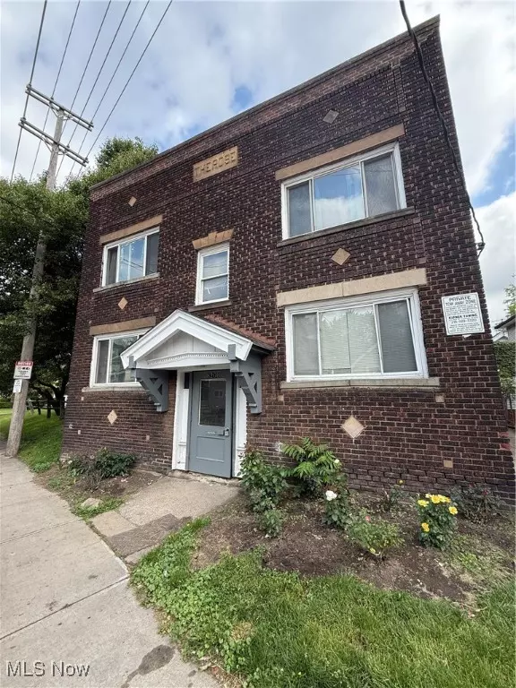 8208 Denison AVE #6, Cleveland, OH 44102