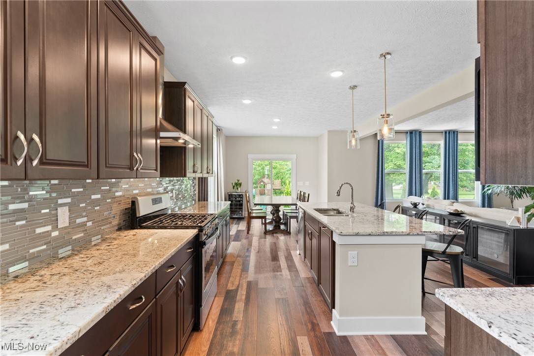 Hudson, OH 44236,7733 Timber Avenue
