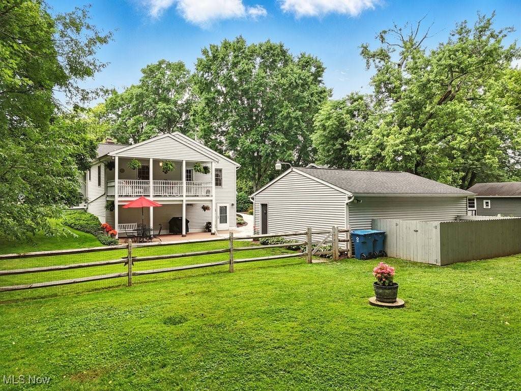 Norton, OH 44203,3223 Weber DR