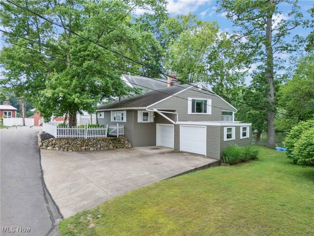 New Franklin, OH 44319,4324 Ormond DR