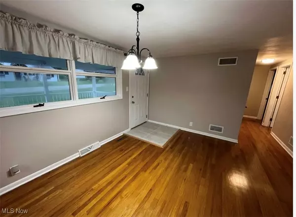 Bloomingdale, OH 43910,132 Highland Acres