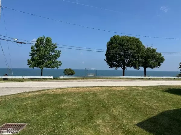 Willoughby, OH 44094,38332 N Beachview RD