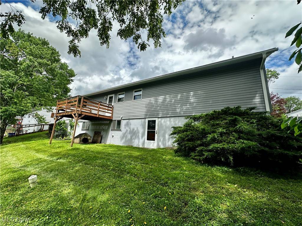 Martins Ferry, OH 43935,19 Sunset DR