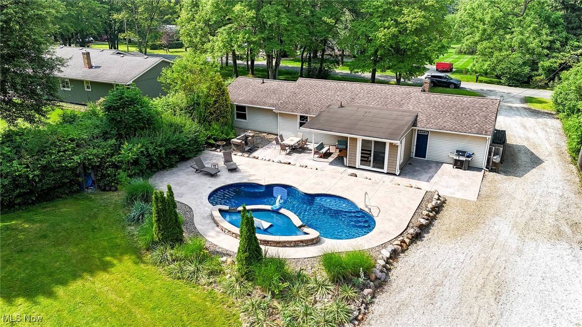 Northfield, OH 44067,80 Hazel DR