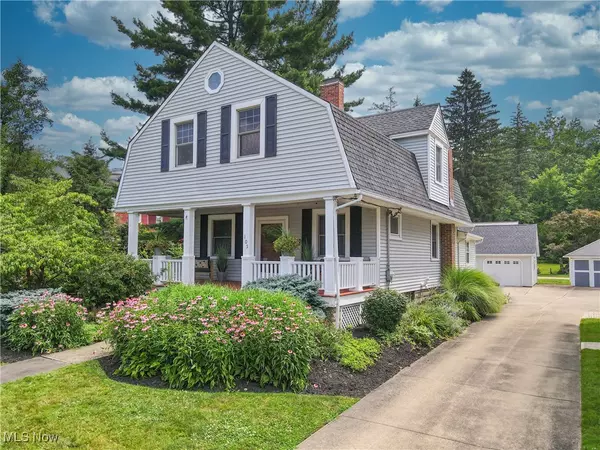 105 S Franklin ST, Chagrin Falls, OH 44022