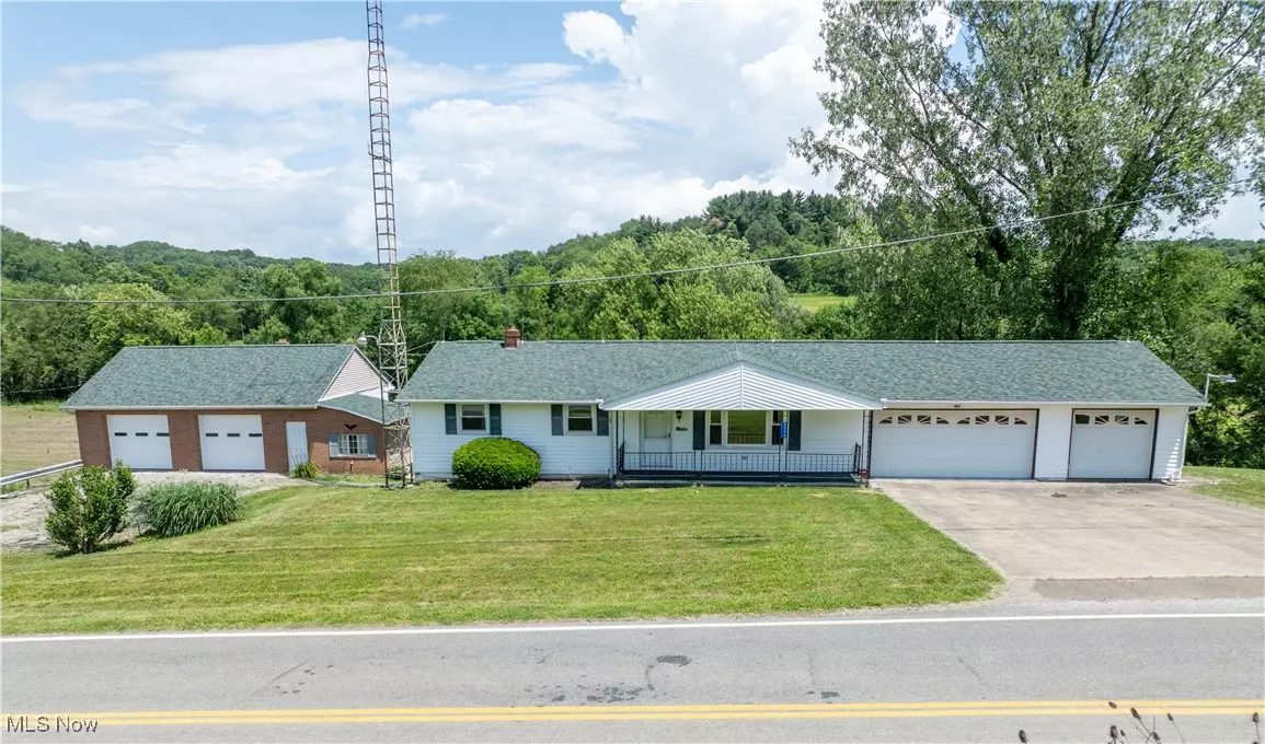 Waynesburg, OH 44688,6088 Willowdale AVE SE