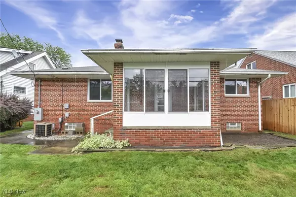 Cleveland, OH 44111,3476 Carrmunn AVE