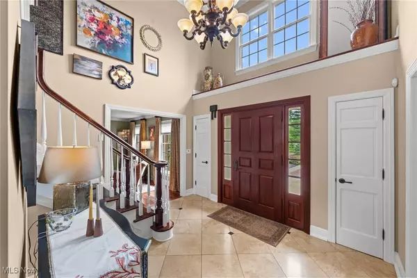 Walton Hills, OH 44146,17221 Sagamore RD