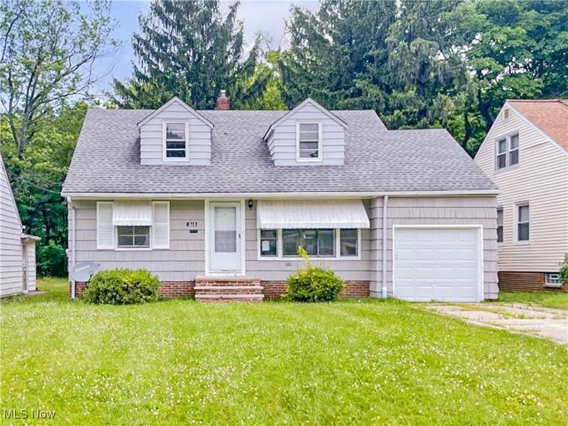 315 S Green RD, Cleveland, OH 44121