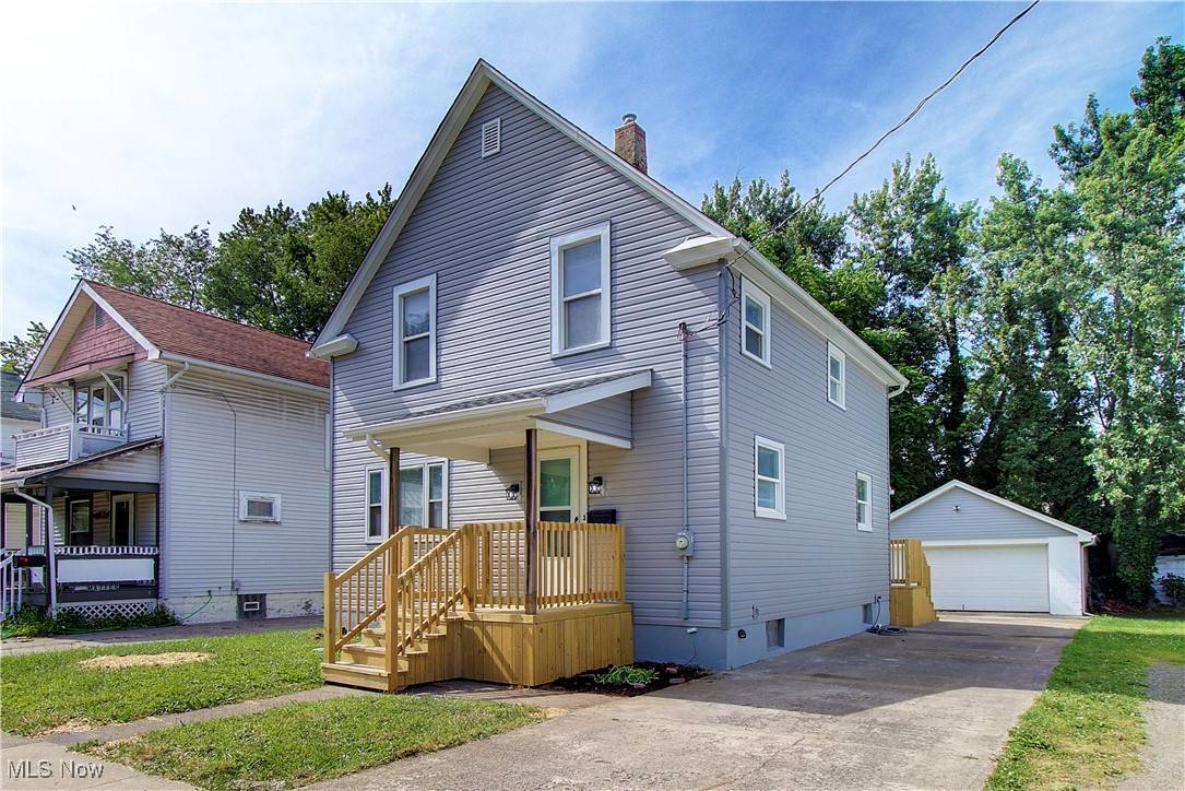 1213 Mckinley AVE, Akron, OH 44306
