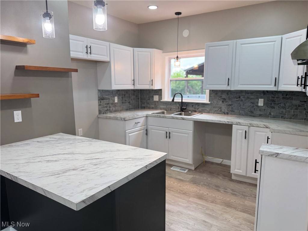 Akron, OH 44301,22 E Ido AVE