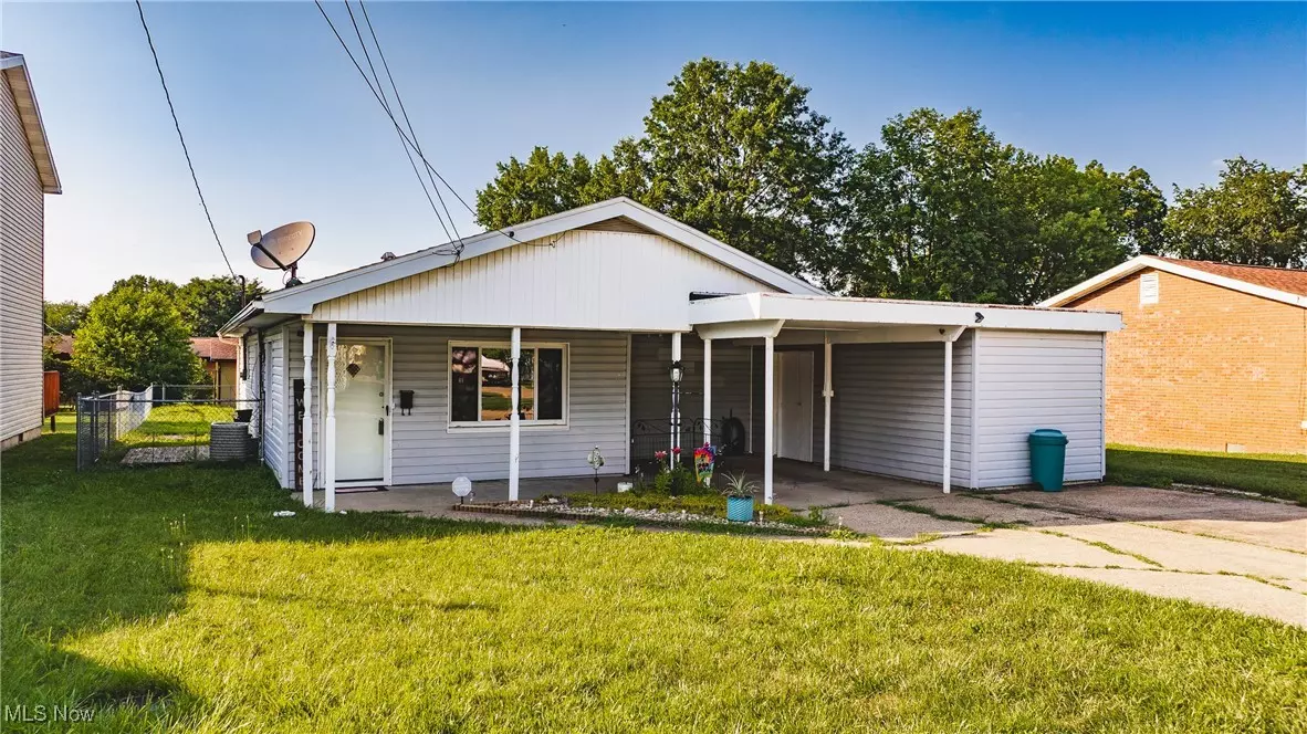 Williamstown, WV 26187,204 W 8 1/2 ST