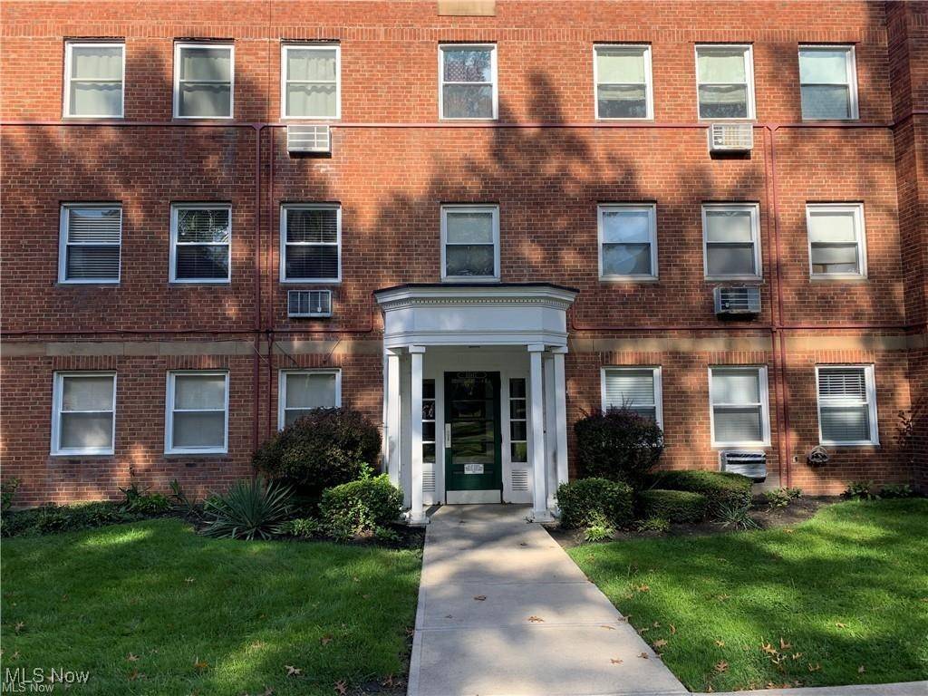 13817 Cedar RD #302, South Euclid, OH 44118
