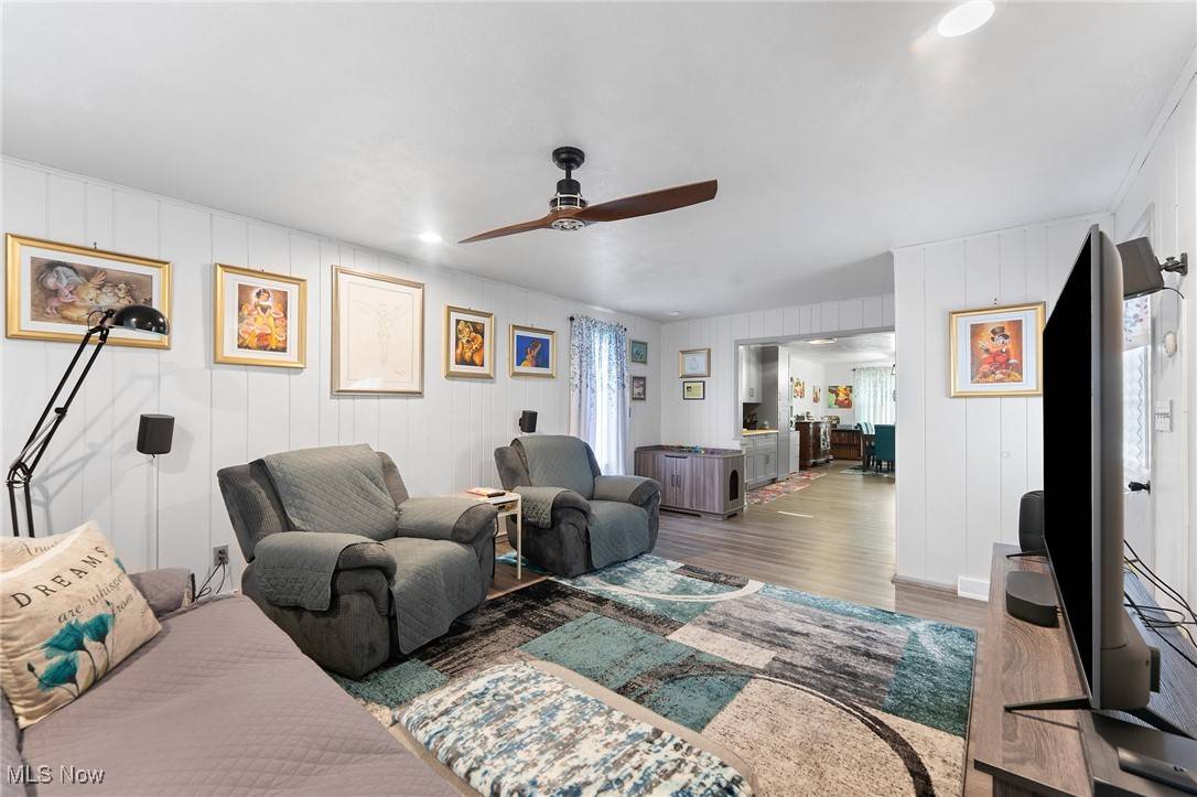 Hubbard, OH 44425,615 Elmwood DR