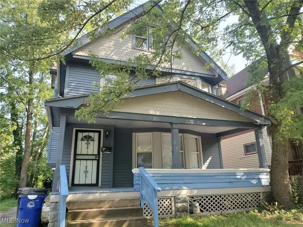 Cleveland, OH 44108,10713 Gooding AVE