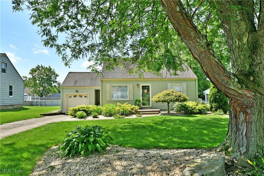 Girard, OH 44420,437 Hazel ST