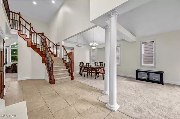 Avon, OH 44011,34062 Crown Colony DR