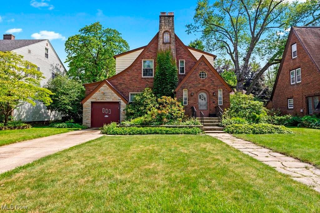251 Hamilton AVE, Elyria, OH 44035