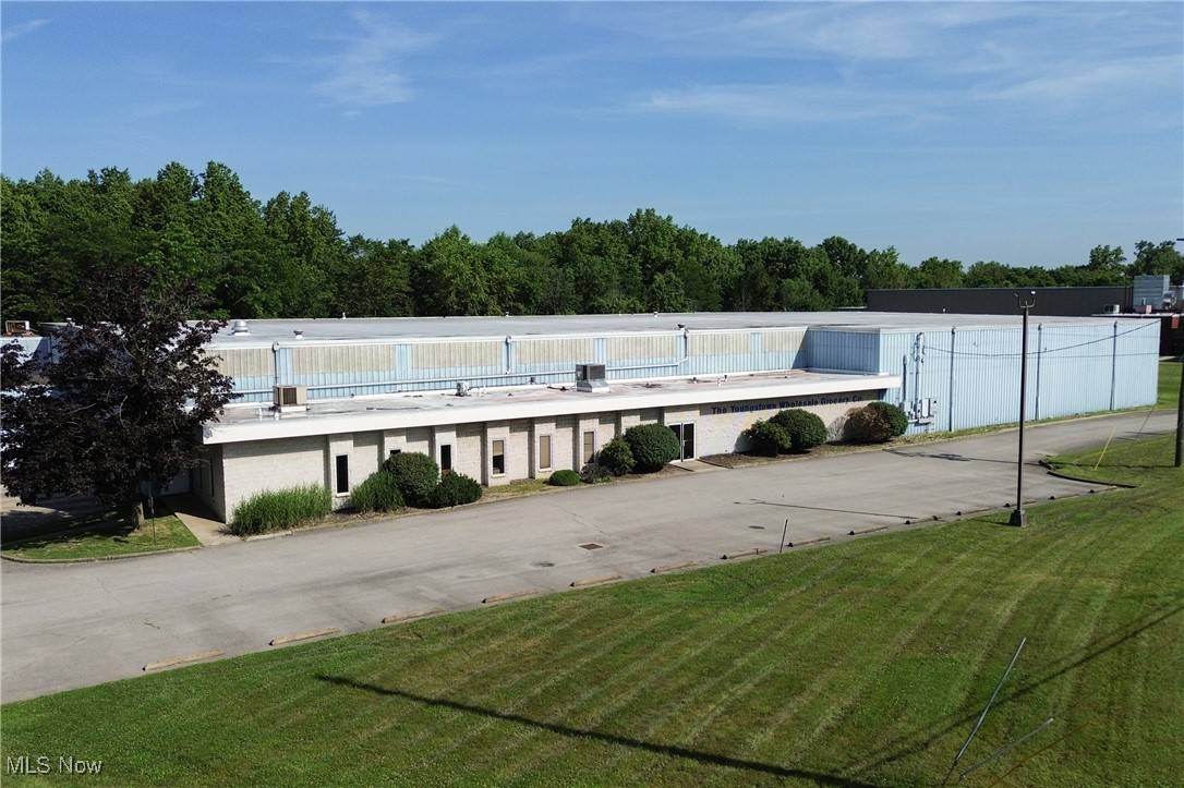 366 Victoria RD, Austintown, OH 44515