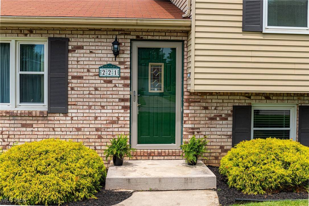Shelby, OH 44875,221 Joelynn DR