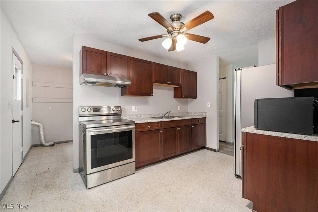 Madison, OH 44057,1492 Ansonia AVE