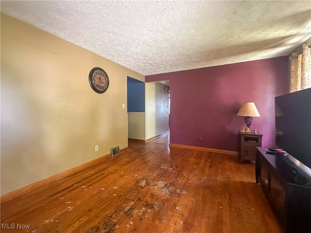 Niles, OH 44446,1422 Youll ST