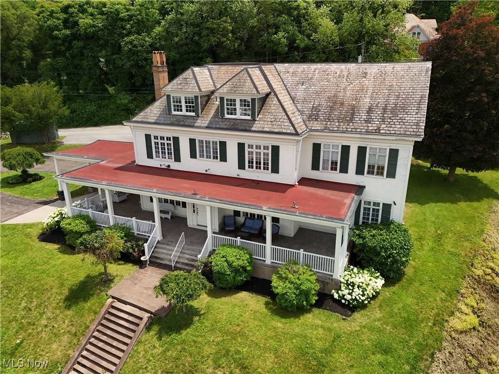 Chester, WV 26034,12 Lotus Ave.