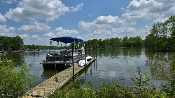 Mineral City, OH 44656,9146 Hillside DR NE