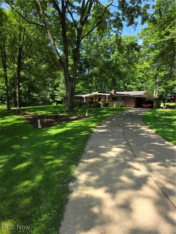 Warren, OH 44484,2133 Silver Fox LN NE