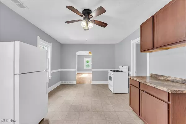 Lakewood, OH 44107,2115 Dowd AVE #4