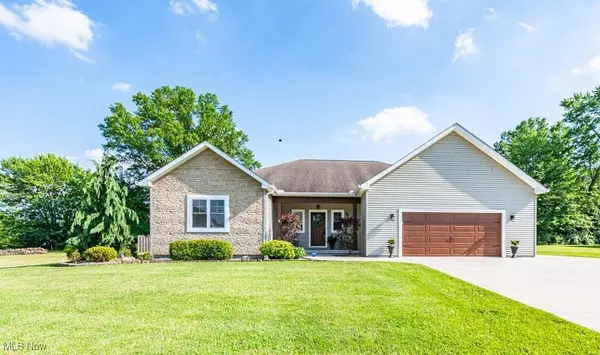 Girard, OH 44420,2692 Aspen DR