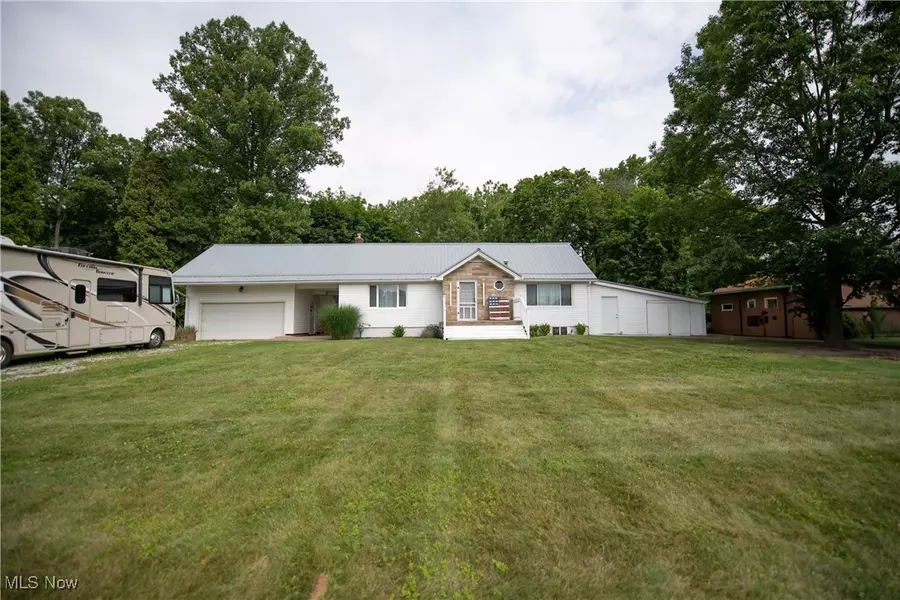 738 Shallow Run ST, Minerva, OH 44657