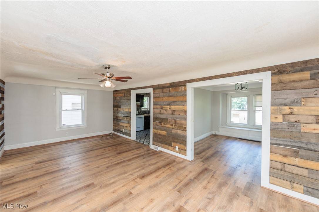 Garfield Heights, OH 44125,4632 E 85th ST