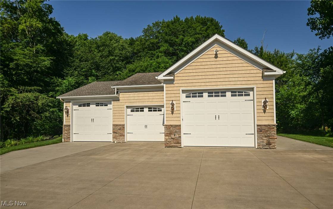 Garrettsville, OH 44231,8540 Riverview DR