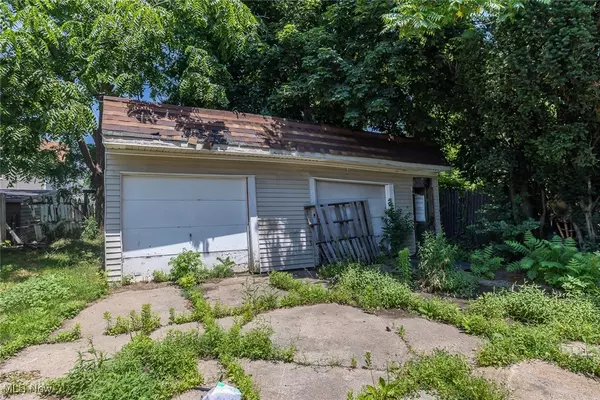 Cleveland, OH 44109,3904 Ardmore AVE