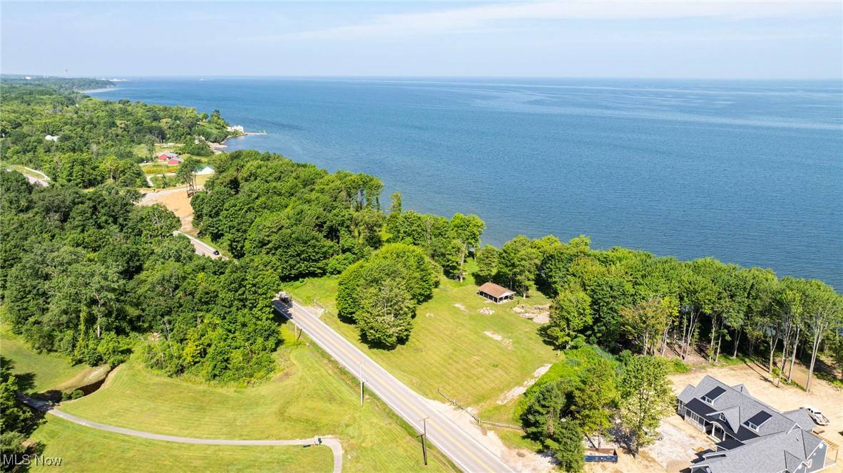 North Kingsville, OH 44068,VL Lake RD