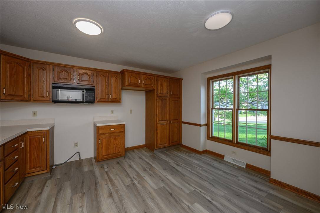 Barberton, OH 44203,596 Glenmere PL