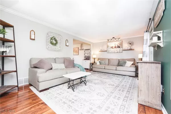 North Canton, OH 44720,7995 Woodrush DR NW