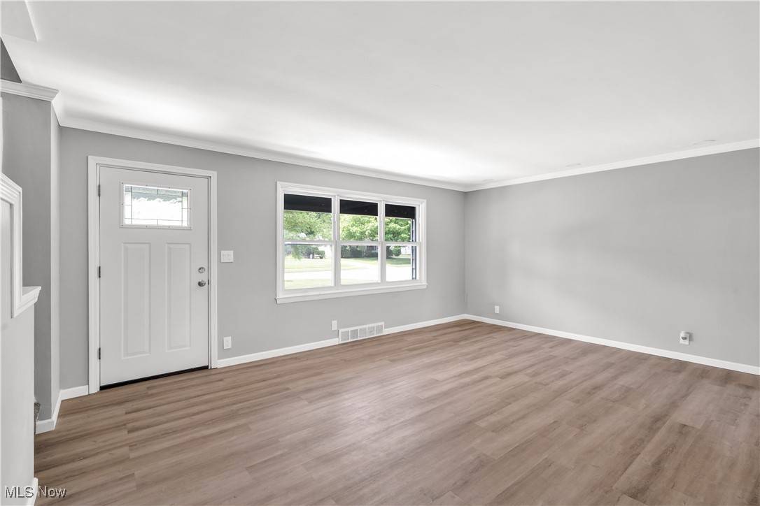 Youngstown, OH 44511,3129 Susan CIR