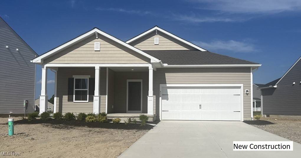 832 Meadow Lake DR, Elyria, OH 44035