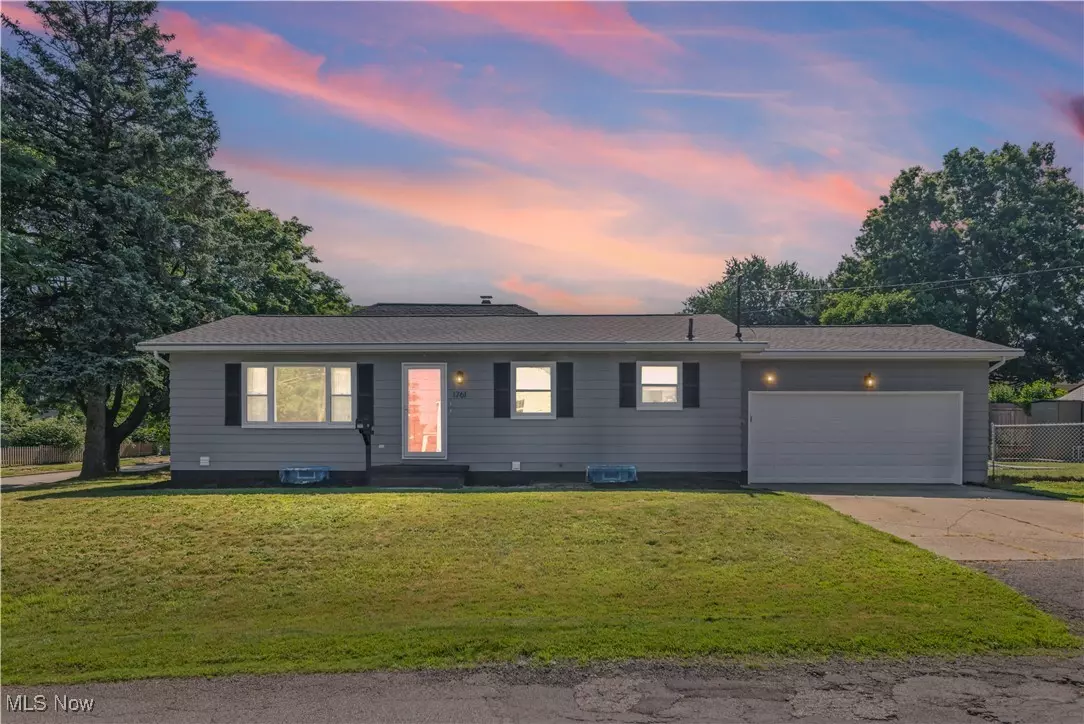 Akron, OH 44301,1761 Dallas AVE
