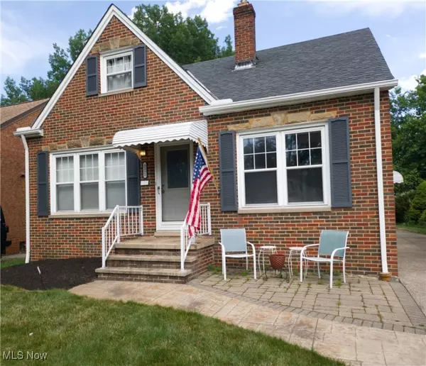4251 W 212th ST, Fairview Park, OH 44126