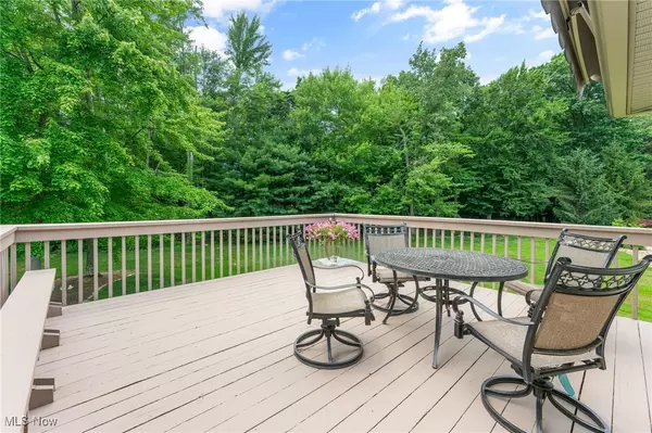 Poland, OH 44514,8548 Indian Creek DR