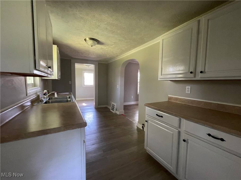 Canton, OH 44707,1445 Gonder AVE SE